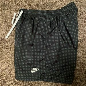 Men’s Nike shorts Sz. Medium
